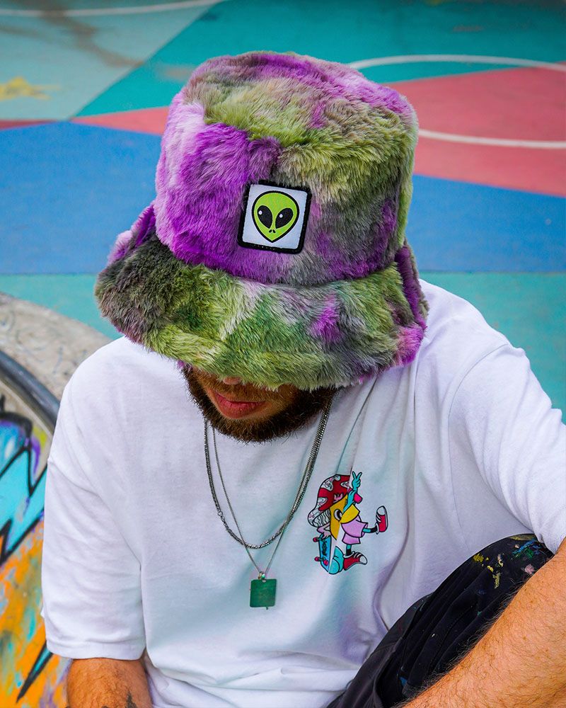 Sombrero Tie dye fluffy alien