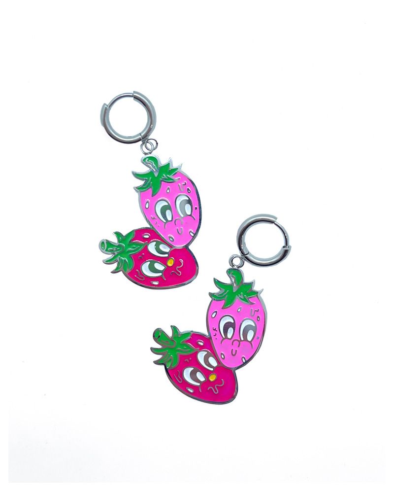 Pendientes de acero inoxidable con diseño Fresas