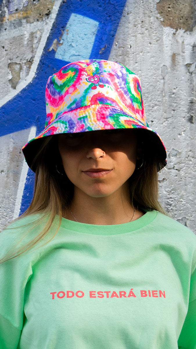 Sombrero bucket hat con diseño pride